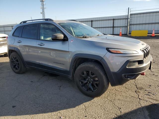 1C4PJMBS8GW109864 - 2016 JEEP CHEROKEE TRAILHAWK GRAY photo 4