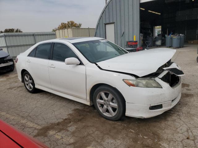 4T1BK46K27U519066 - 2007 TOYOTA CAMRY LE WHITE photo 4