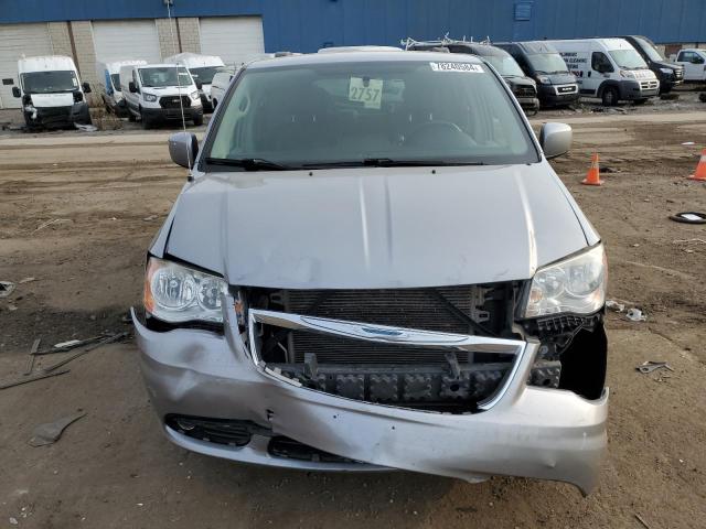 2C4RC1BG8DR632254 - 2013 CHRYSLER TOWN & COU TOURING SILVER photo 5