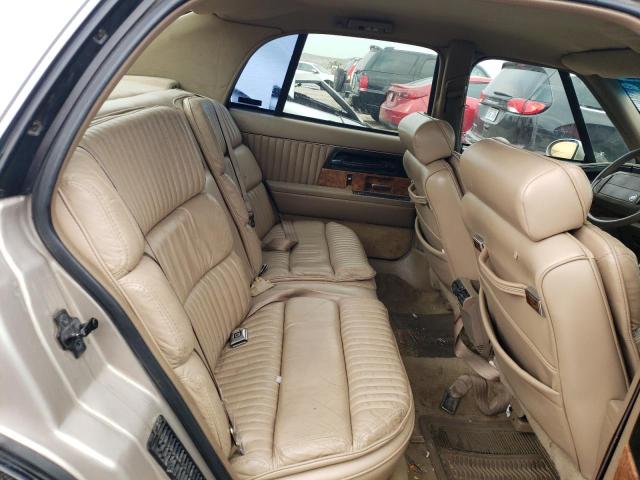 1G4CW53L0P1642605 - 1993 BUICK PARK AVENU TAN photo 10