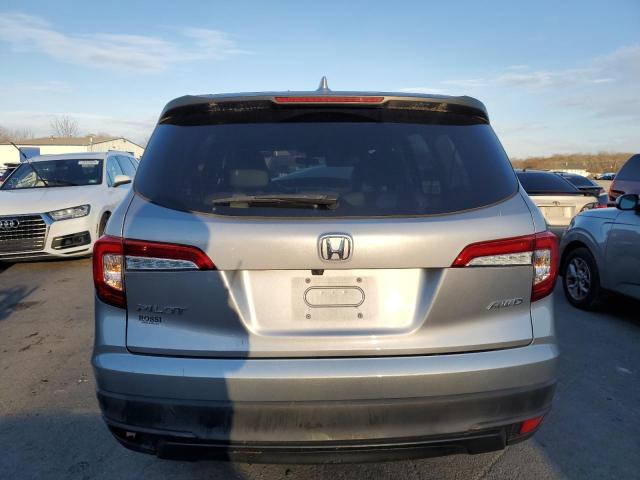 5FNYF6H19LB032923 - 2020 HONDA PILOT LX SILVER photo 6