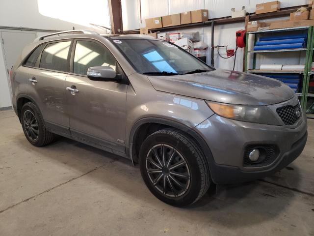 5XYKUDA24BG063054 - 2011 KIA SORENTO EX GRAY photo 4