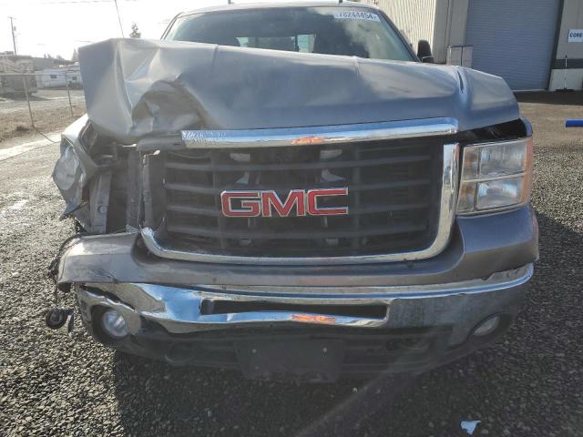 1GTHK29618E181379 - 2008 GMC SIERRA K2500 HEAVY DUTY GRAY photo 11