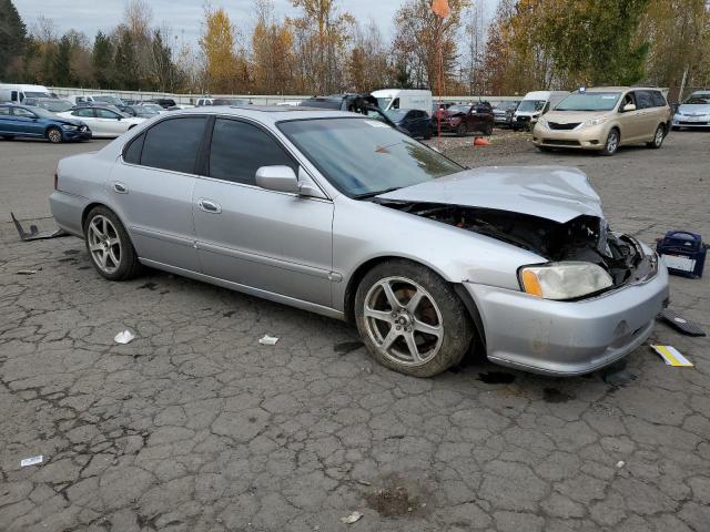 19UUA5660YA058737 - 2000 ACURA 3.2TL SILVER photo 4