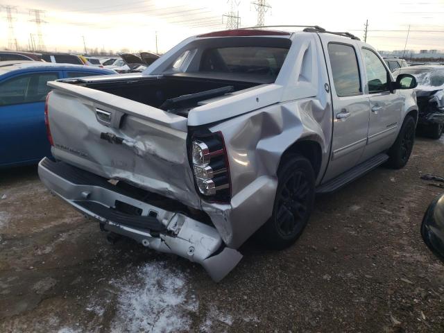 3GNTKEE76DG139925 - 2013 CHEVROLET AVALANCHE LS SILVER photo 3