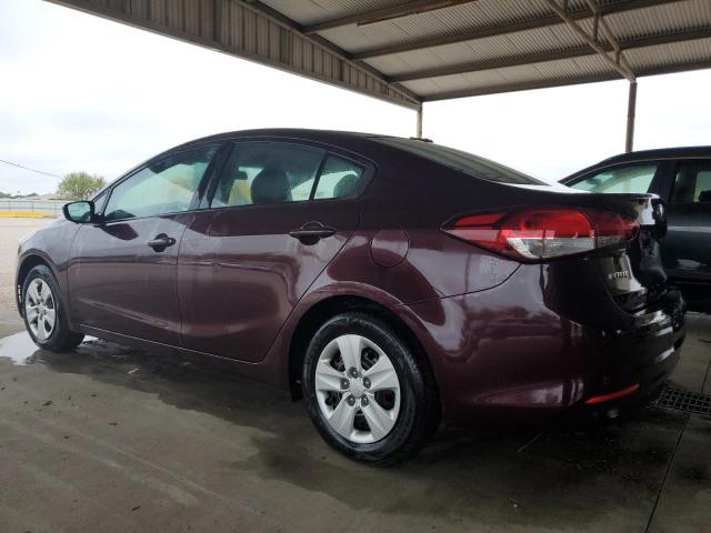 3KPFK4A72JE188844 - 2018 KIA FORTE LX BURGUNDY photo 2