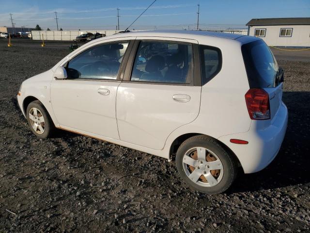 KL1TD66658B242337 - 2008 CHEVROLET AVEO BASE WHITE photo 2