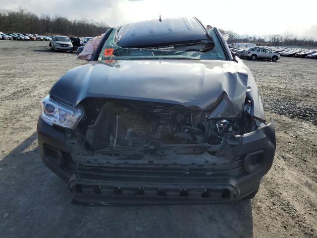 3TYSX5EN2NT015419 - 2022 TOYOTA TACOMA ACCESS CAB ნაცრისფერი ფოტო 5
