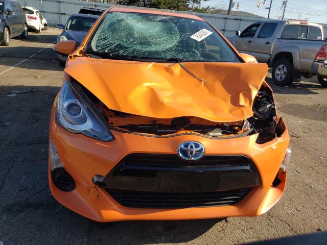 JTDKDTB38F1110402 - 2015 TOYOTA PRIUS C ORANGE photo 5