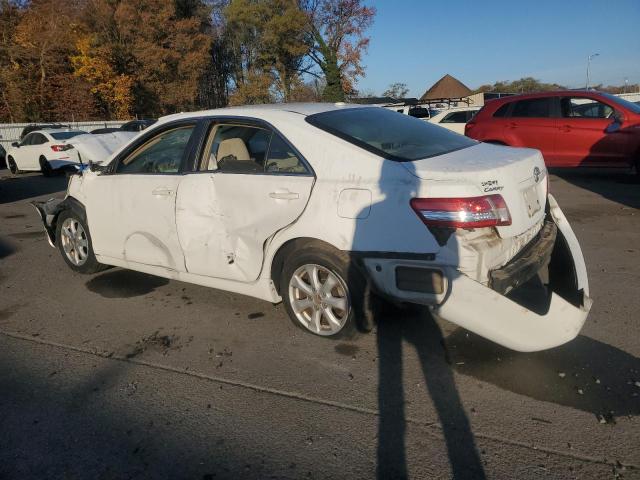 4T1BF3EK5BU630879 - 2011 TOYOTA CAMRY BASE WHITE photo 2