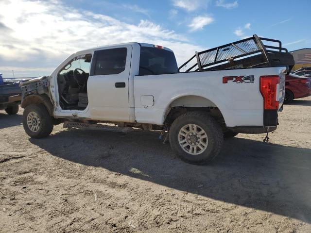 1FT7W2BT9KEC41724 - 2019 FORD F250 SUPER DUTY WHITE photo 2