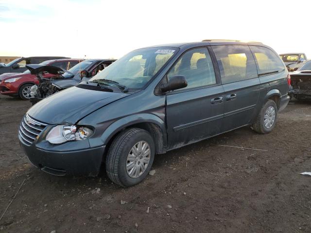 2A4GP44RX7R353513 - 2007 CHRYSLER TOWN & COU LX GREEN photo 1