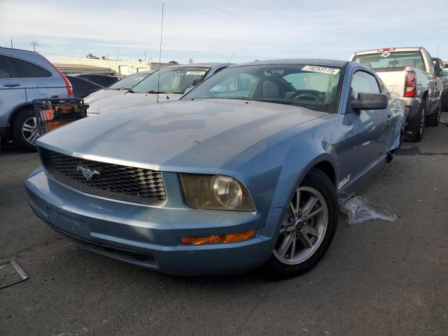 1ZVFT80N655120663 - 2005 FORD MUSTANG BLUE photo 1