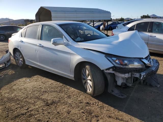 1HGCR2F88FA062293 - 2015 HONDA ACCORD EXL WHITE photo 4