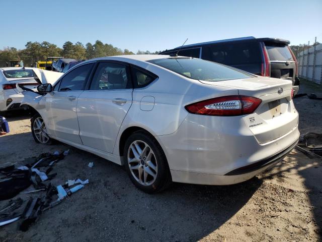 3FA6P0HD0GR211339 - 2016 FORD FUSION SE WHITE photo 2