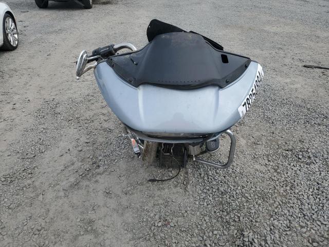 1HD1KHC10PB676852 - 2023 HARLEY-DAVIDSON FLTRX 银色 照片 2