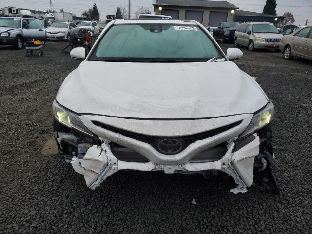 4T1M11BK5LU016318 - 2020 TOYOTA CAMRY SE WHITE photo 5