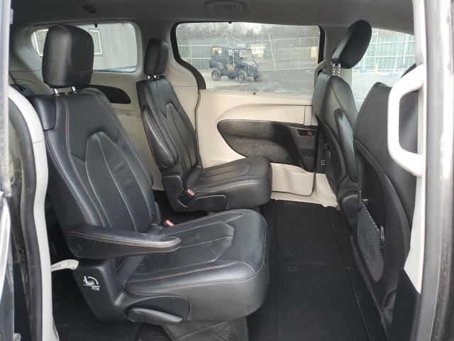 2C4RC1BG2KR732542 - 2019 CHRYSLER PACIFICA TOURING L GRAY photo 11