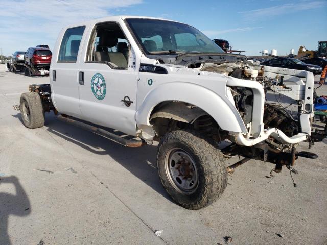 1FT8W3BT7CEC72448 - 2012 FORD F350 SUPER DUTY WHITE photo 4