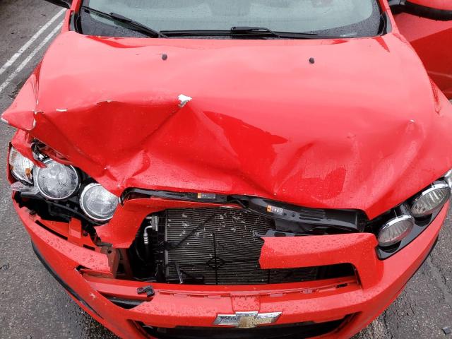 1G1JA5SH5F4218088 - 2015 CHEVROLET SONIC LS Қызыл фото 11