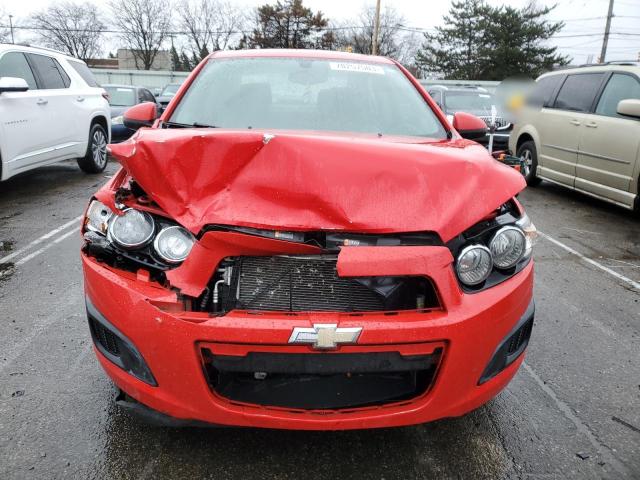 1G1JA5SH5F4218088 - 2015 CHEVROLET SONIC LS Қызыл фото 5