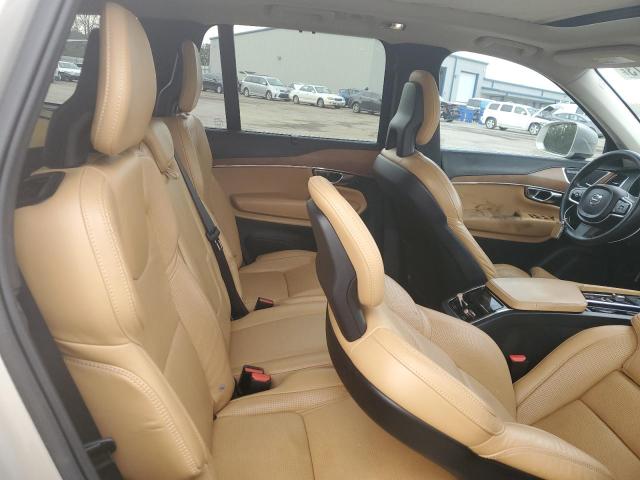 YV4A22PLXG1026021 - 2016 VOLVO XC90 T6 GOLD photo 11