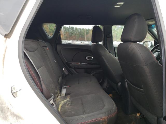 KNDJP3A53G7401913 - 2016 KIA SOUL + WHITE photo 10