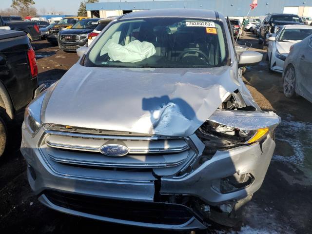 1FMCU9GD0KUA99067 - 2019 FORD ESCAPE SE WHITE photo 5