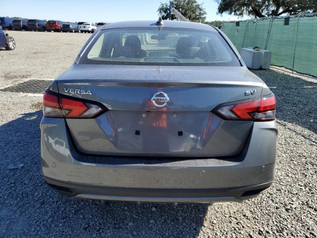 3N1CN8EV9ML863442 - 2021 NISSAN VERSA SV GRAY photo 6