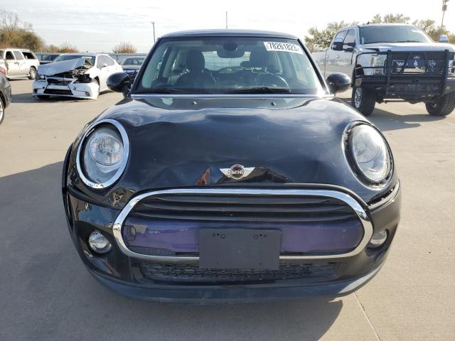 WMWXP5C54J2G62040 - 2018 MINI COOPER BLACK photo 5