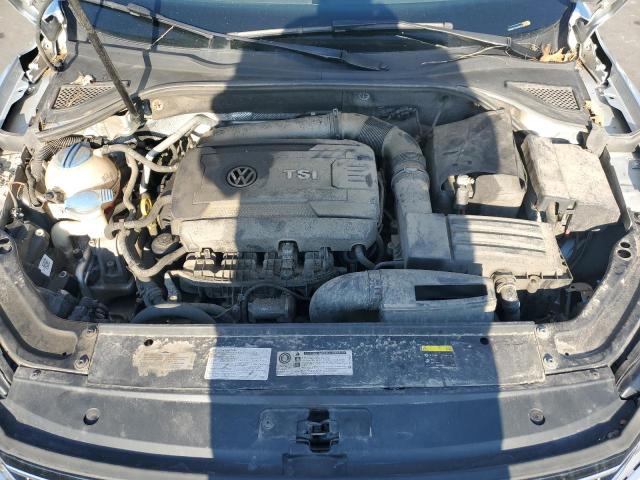 1VWDT7A31HC032196 - 2017 VOLKSWAGEN PASSAT R-LINE Silber Foto 11