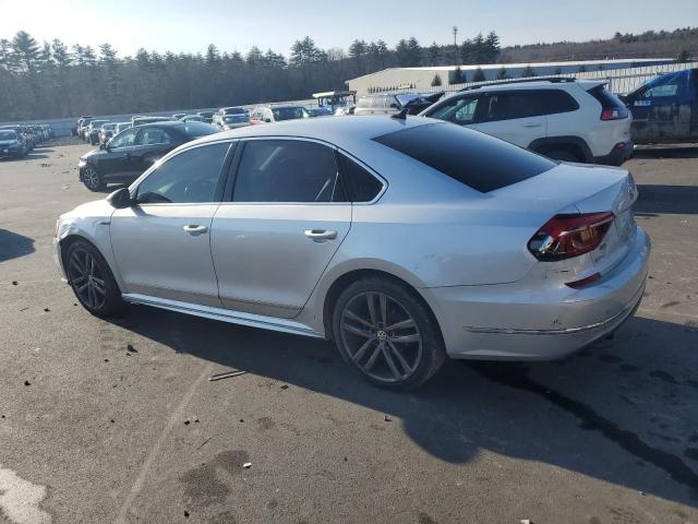 1VWDT7A31HC032196 - 2017 VOLKSWAGEN PASSAT R-LINE Silber Foto 2