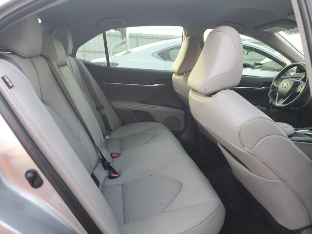 4T1F31AK7RU624161 - 2024 TOYOTA CAMRY XLE SILVER photo 10