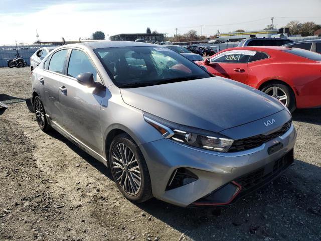 3KPF54AD4PE550744 - 2023 KIA FORTE GT LINE SILVER photo 4