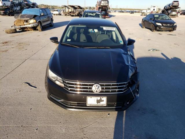 1VWAT7A38HC015110 - 2017 VOLKSWAGEN PASSAT S BLACK photo 5