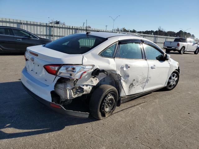 1FAHP3F29CL315140 - 2012 FORD FOCUS SE WHITE photo 3