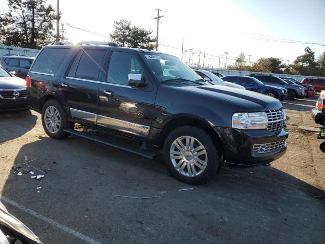 5LMJJ2J53EEL00433 - 2014 LINCOLN NAVIGATOR BLACK photo 4