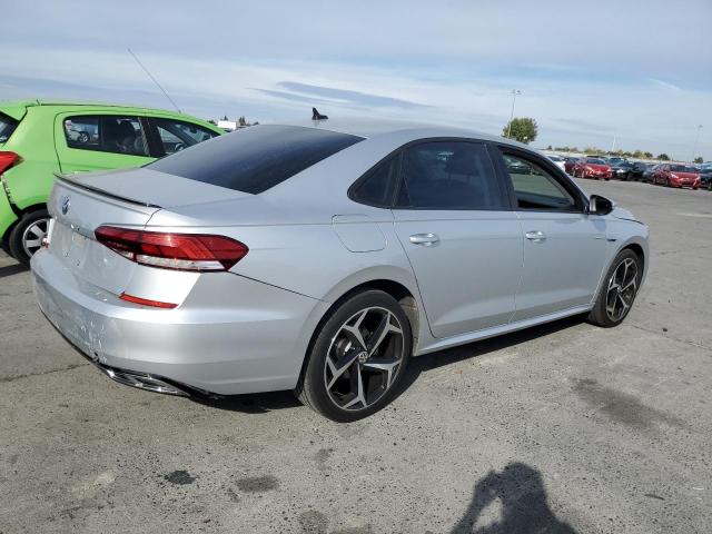 1VWMA7A38LC024756 - 2020 VOLKSWAGEN PASSAT R-LINE Gümüş foto 3