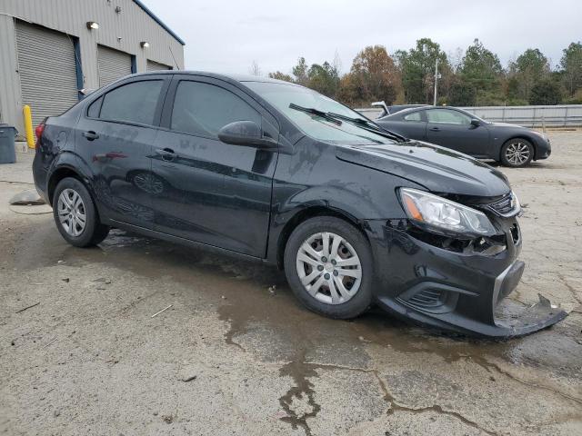 1G1JB5SH8J4109792 - 2018 CHEVROLET SONIC LS შავი ფოტო 4