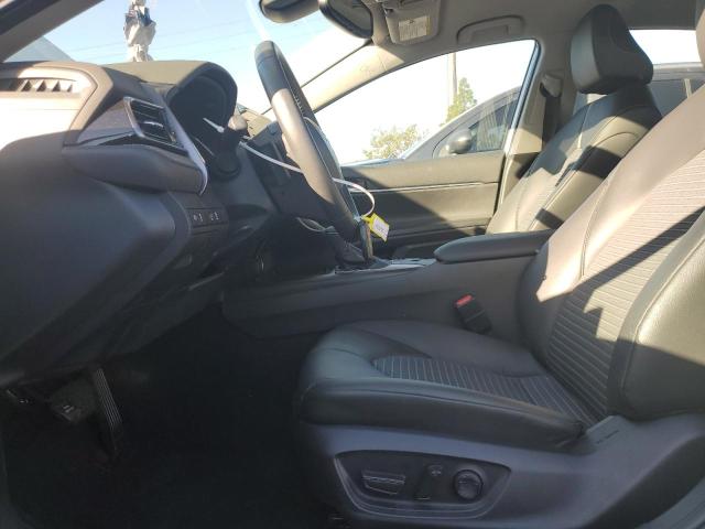 4T1T11AK7PU128492 - 2023 TOYOTA CAMRY SE NIGHT SHADE WHITE photo 7