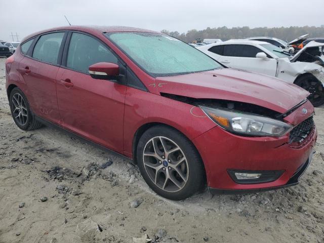 1FADP3M26HL312141 - 2017 FORD FOCUS SEL MAROON photo 4