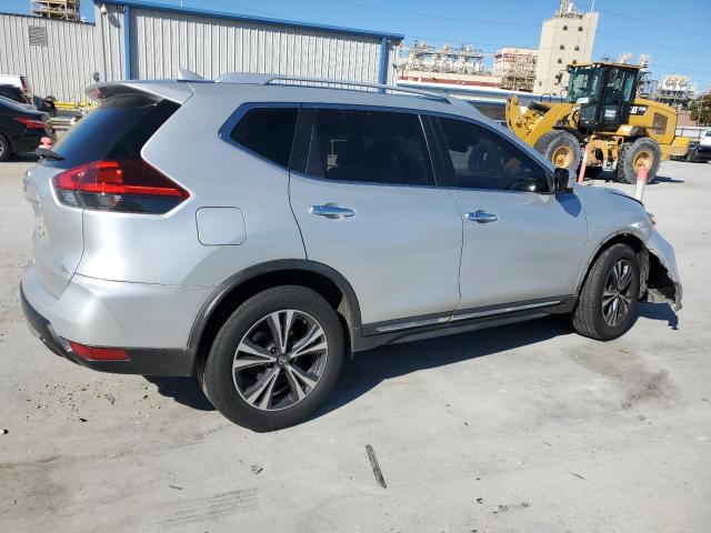 JN8AT2MT4JW462186 - 2018 NISSAN ROGUE S SILVER photo 3