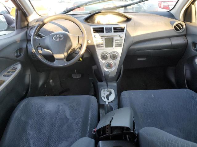 JTDBT923281214151 - 2008 TOYOTA YARIS GRAY photo 8