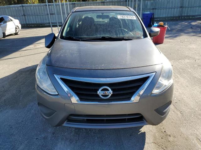 3N1CN7APXGL876884 - 2016 NISSAN VERSA S GRAY photo 5