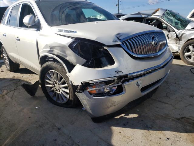 5GAKRBED9BJ225036 - 2011 BUICK ENCLAVE CXL WHITE photo 9