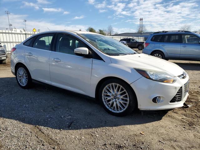 1FADP3J27EL417349 - 2014 FORD FOCUS TITANIUM WHITE photo 4