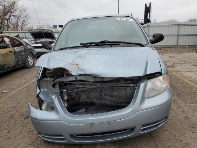 1A4GP45R46B626666 - 2006 CHRYSLER TOWN & COU BLUE photo 5