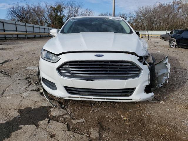 3FA6P0H78GR267927 - 2016 FORD FUSION SE WHITE photo 5