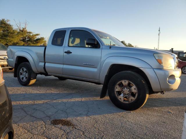 5TETU62N19Z643676 - 2009 TOYOTA TACOMA PRERUNNER ACCESS CAB SILVER photo 4