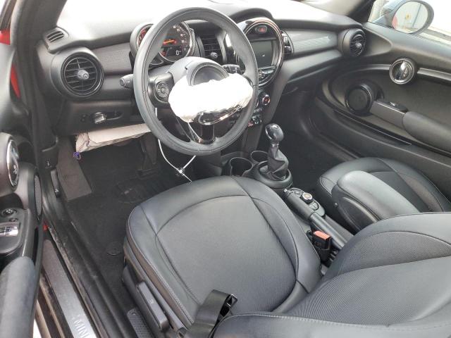 WMWXP5C56K2L07935 - 2019 MINI COOPER RED photo 8